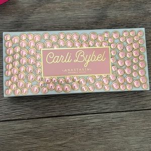 BNIB Anastasia Beverly Hills Carli Bybel Eye Shadow